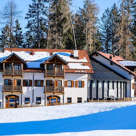 Hotel Leonard Nova Ponente Luaran gambar