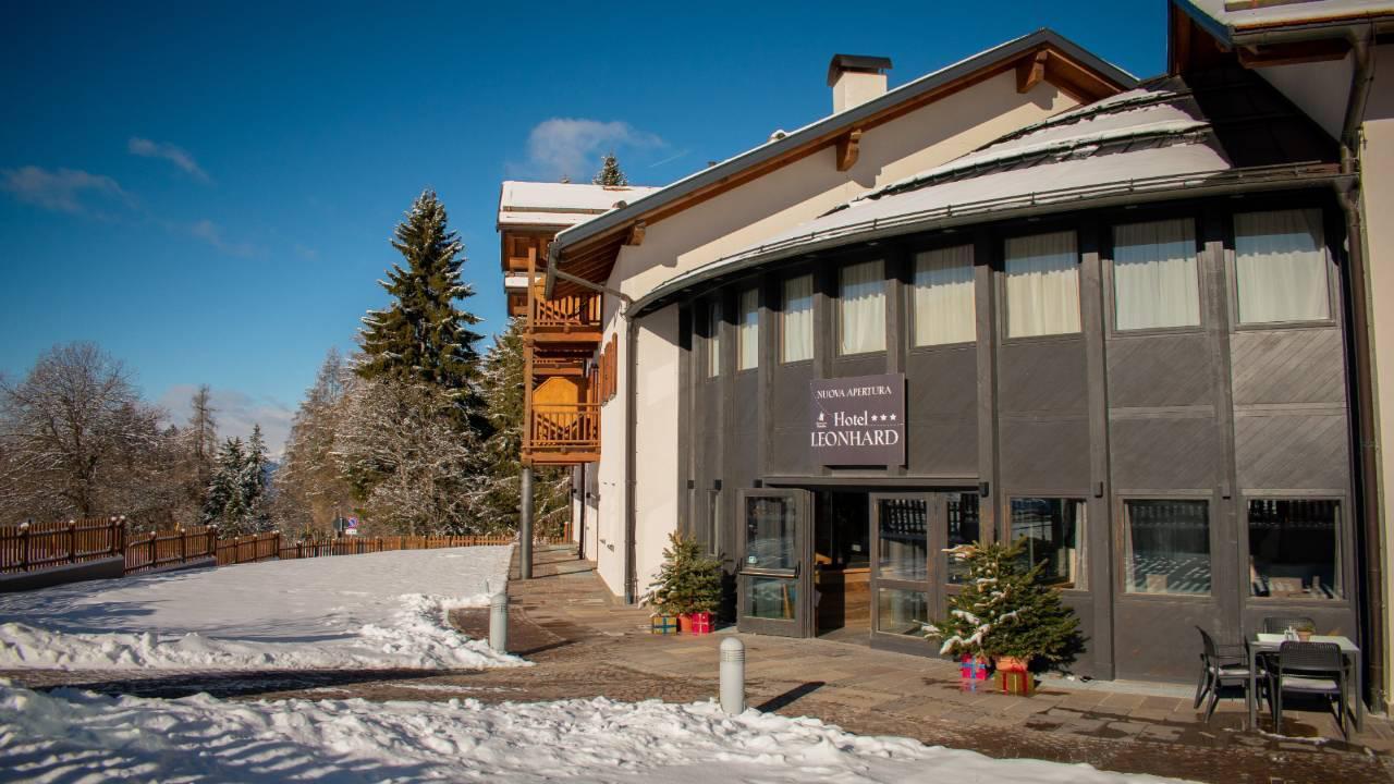 Hotel Leonard Nova Ponente Luaran gambar
